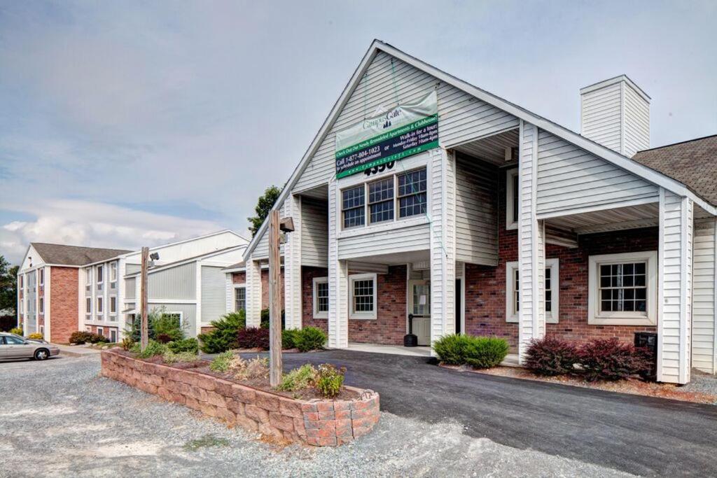 Campus Gate - Student Housing