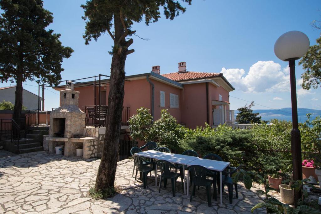 Apartments Josip by the sea, Novi Vinodolski