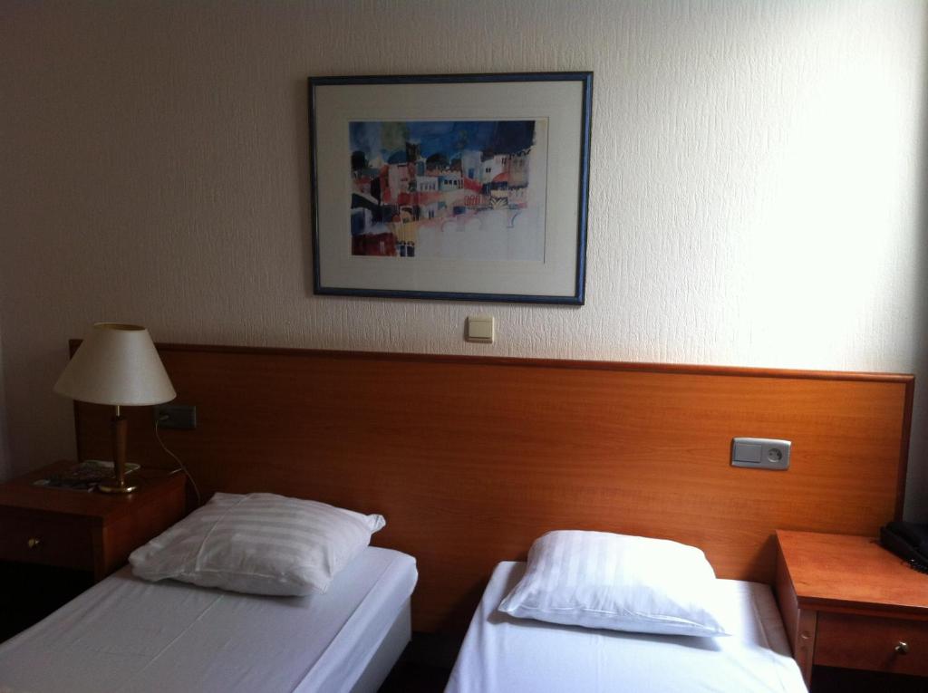 Delta Hotel City Center Photo 7