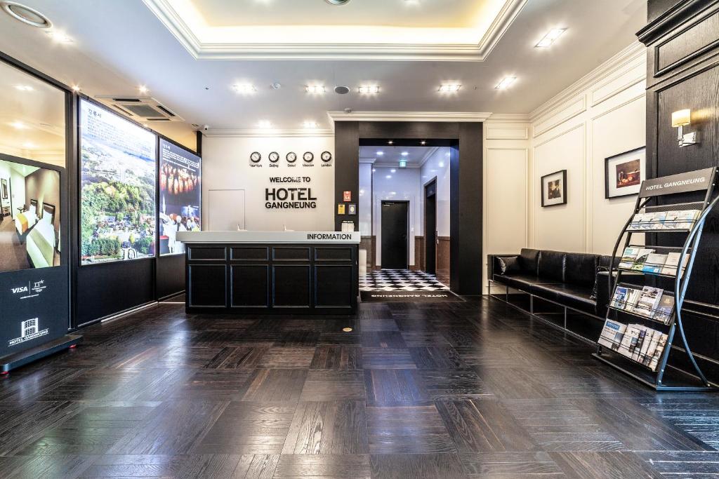 Gangneung Tourist Hotel