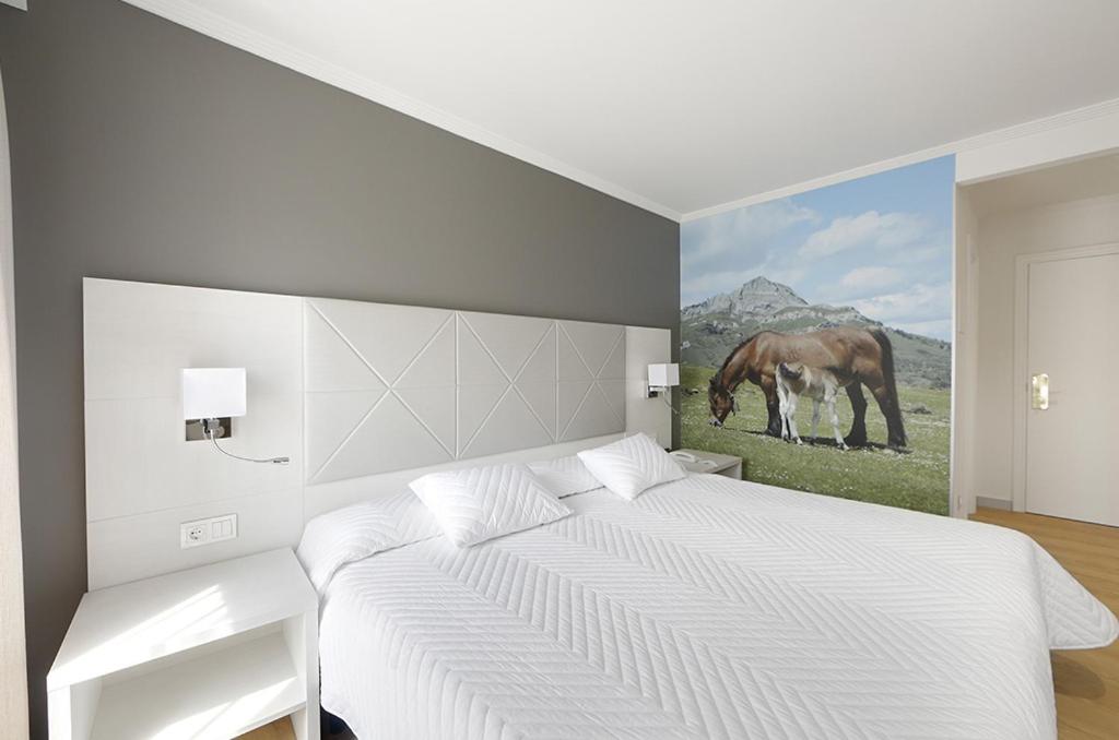 Hotel Loiola photo