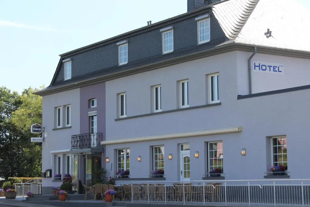 Hotel Reiff, hotel in Fischbach-lès-Clervaux