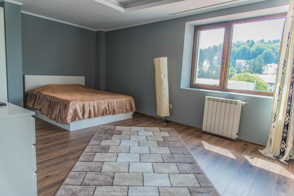 6 Apartments photo