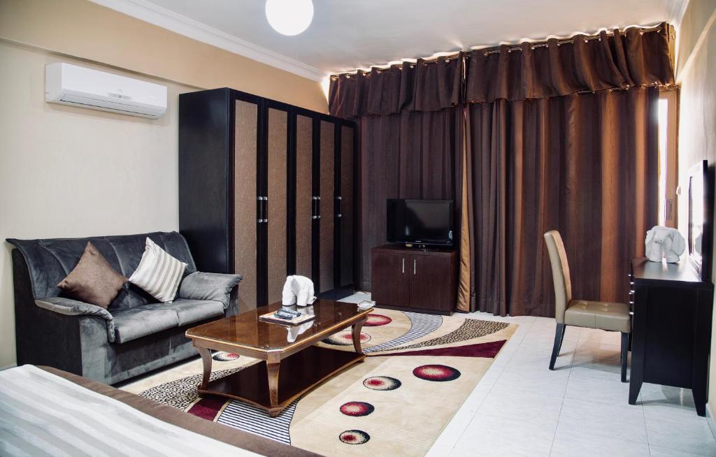 Hotel IMAN photo