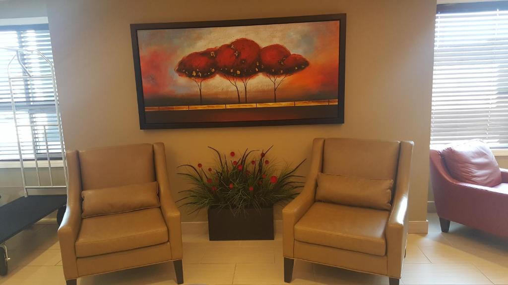 Microtel Inn & Suites by Wyndham Whitecourt photo