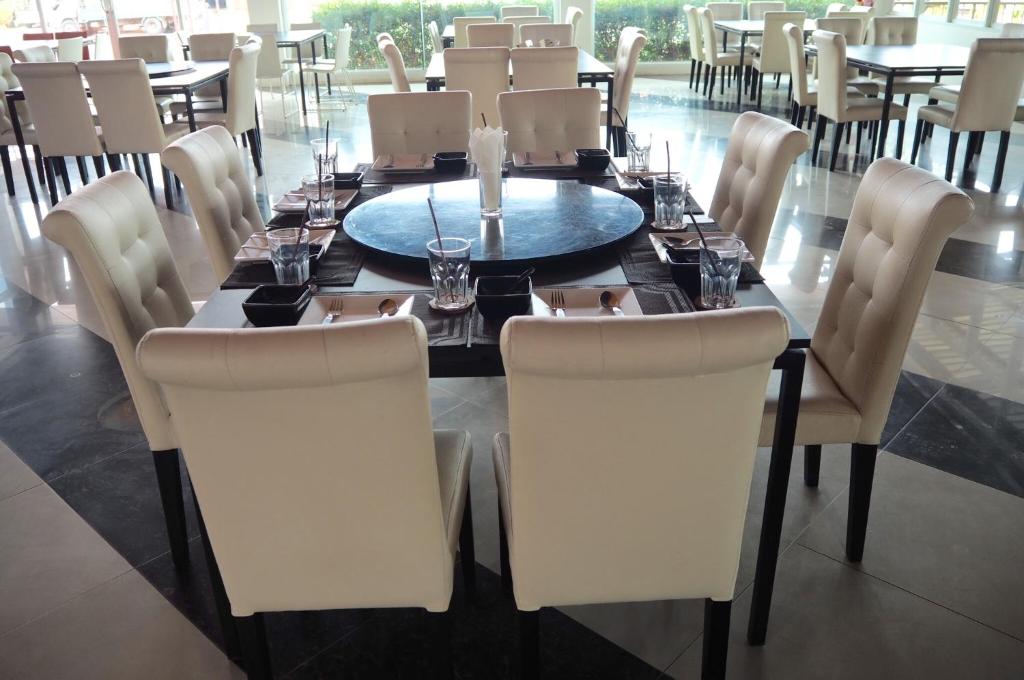 Restaurant, BK Place in Bueng Kan