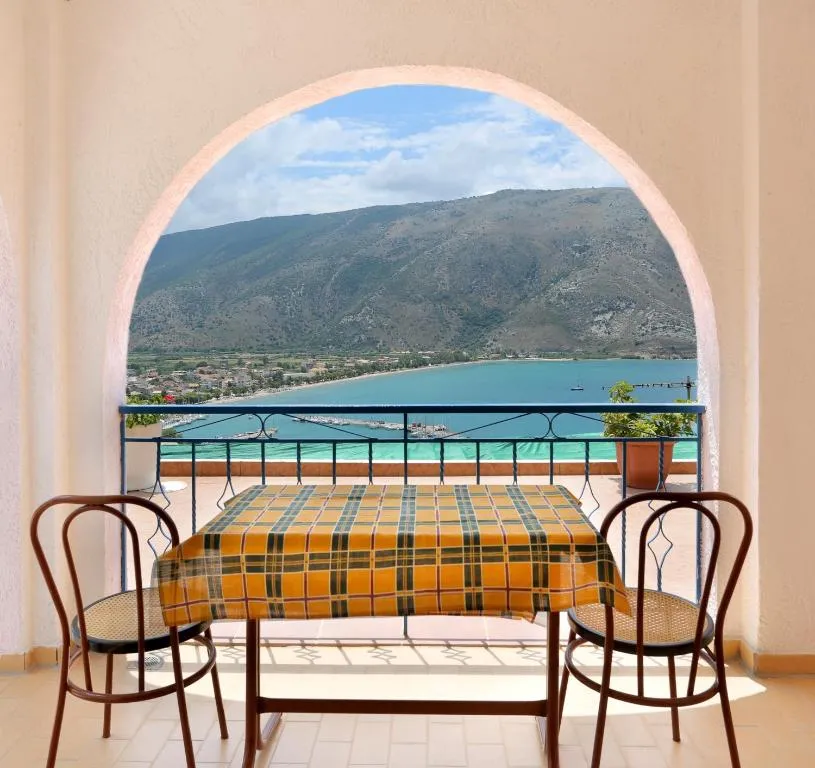 Panorama Plataria Ionio Studios&Apartments, hotel in Plataria
