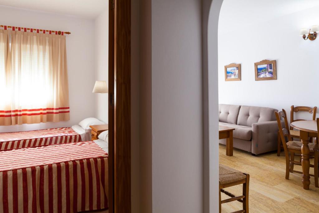 Apartamentos Mexico — Hotel rooms in Vera, Andalusia