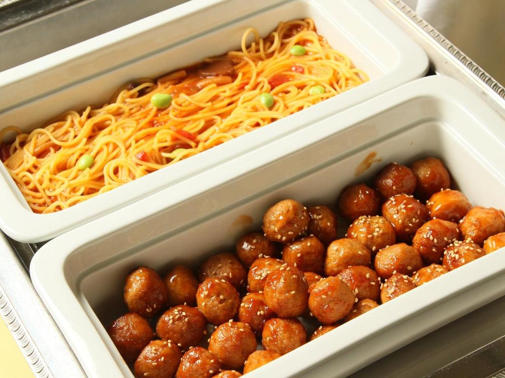 อาหารและเครื่องดื่ม