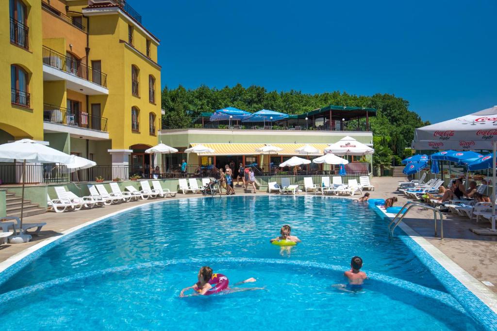 Serena Residence Aparthotel - All Inclusive photo