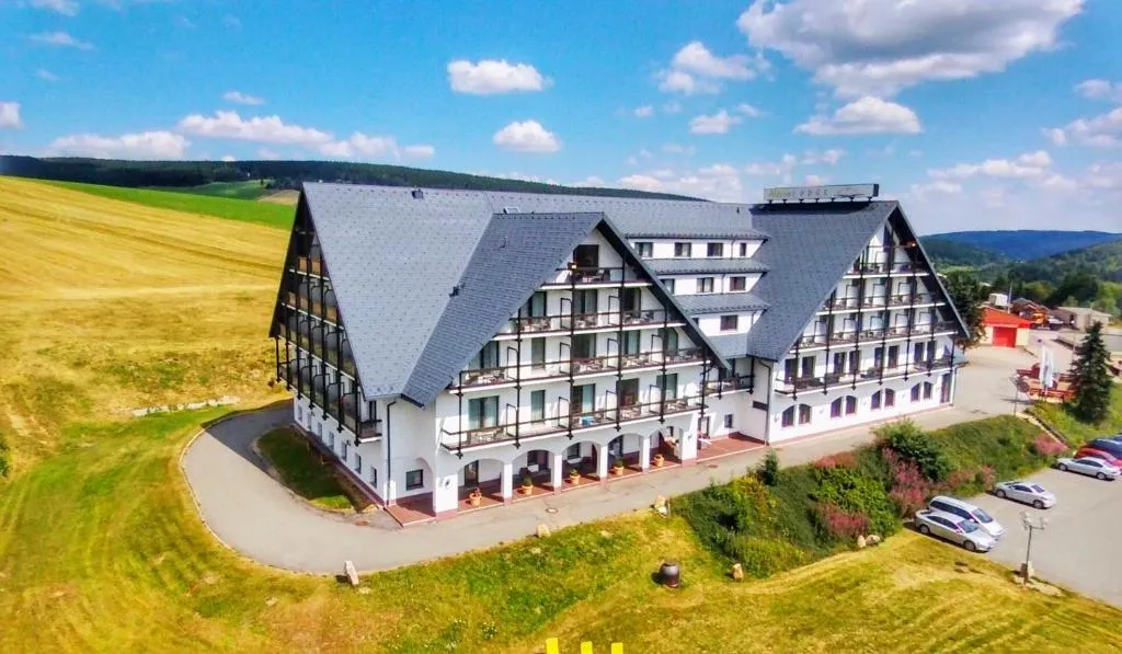 Alpina Lodge Hotel Oberwiesenthal, hotel in Kurort Oberwiesenthal