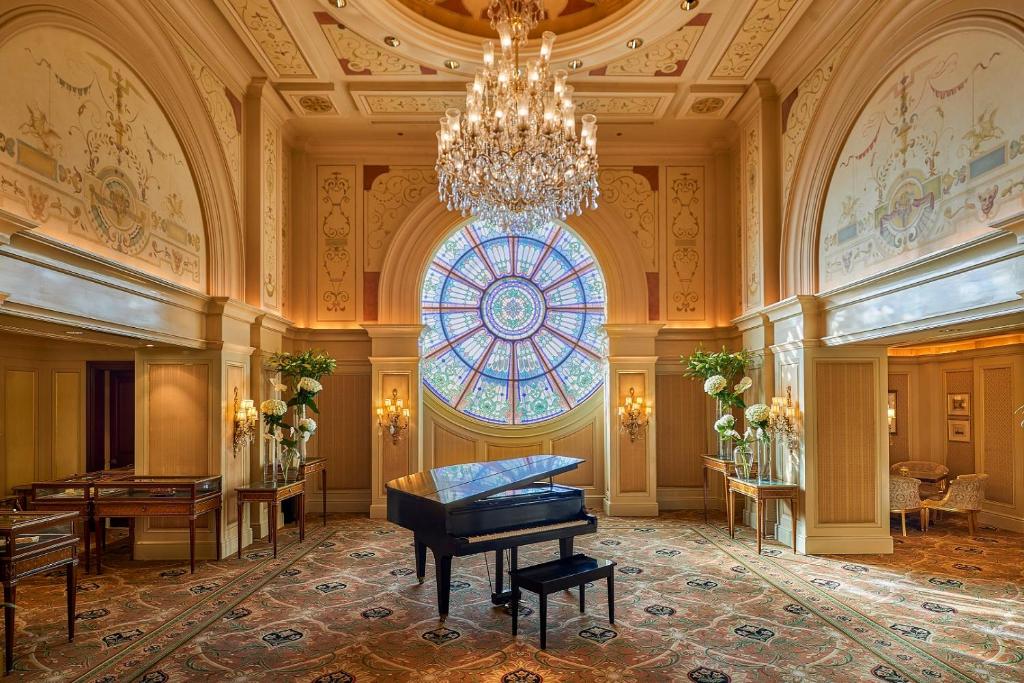 Four Seasons Hotel Cairo at The First Residence