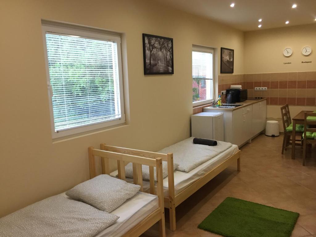 Budapest Airport , accommodation in Vecses photo