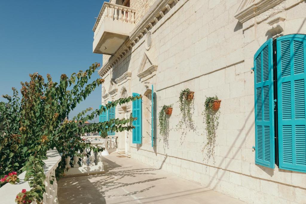 Beit El Bahr photo