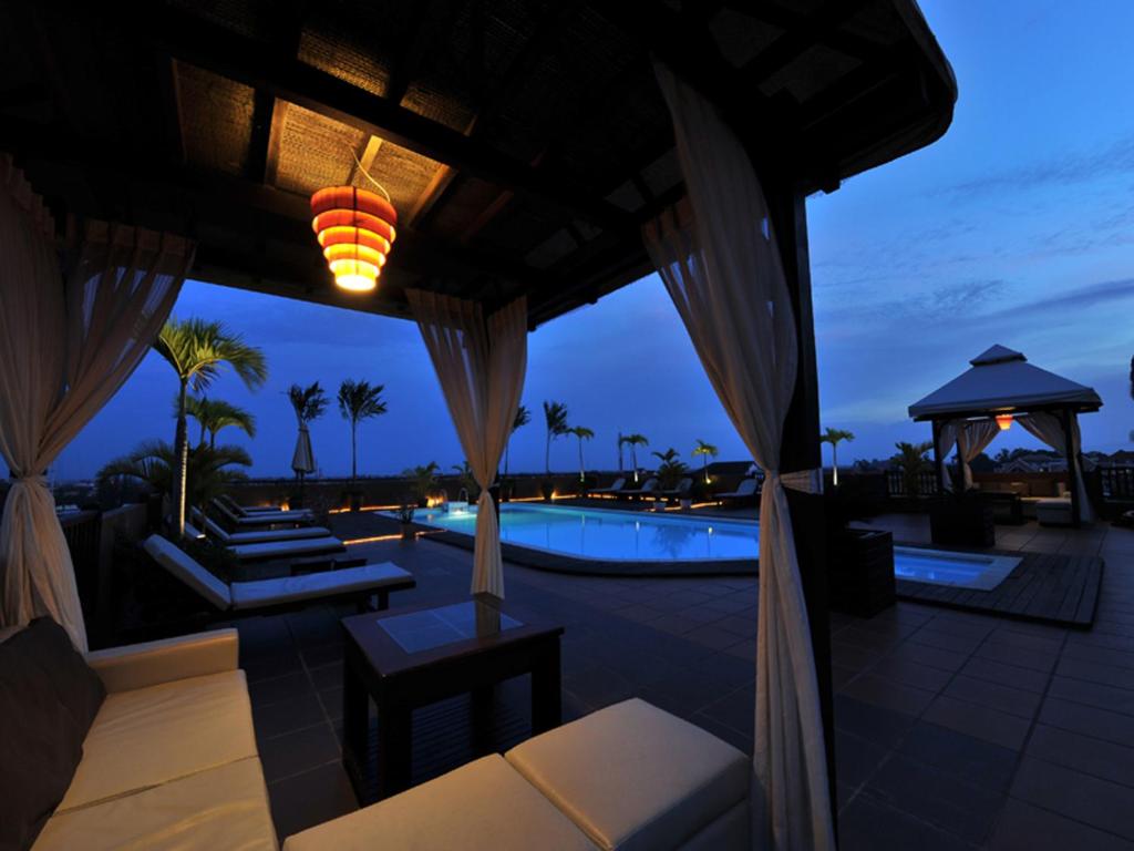 City River Hotel photo