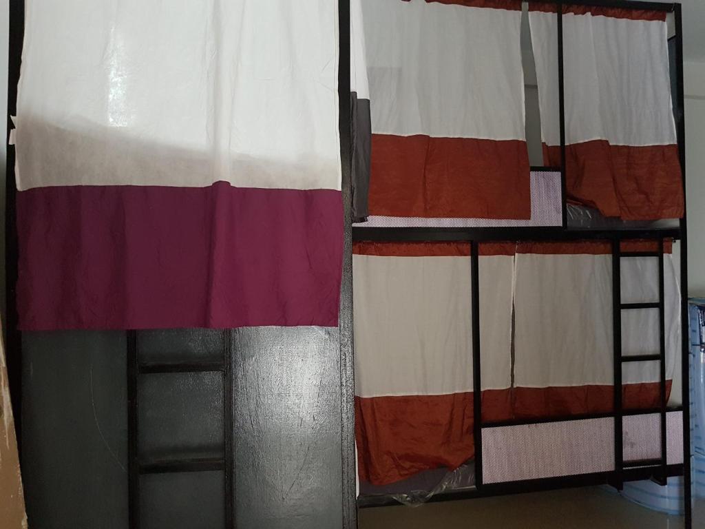 Sleepadz - Capsule Beds Dormitel in Magsaysay Ave Naga photo