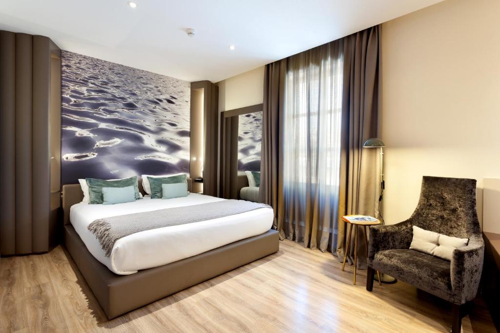 コンデス デ バルセロナ ホテル (Condes De Barcelona Hotel)