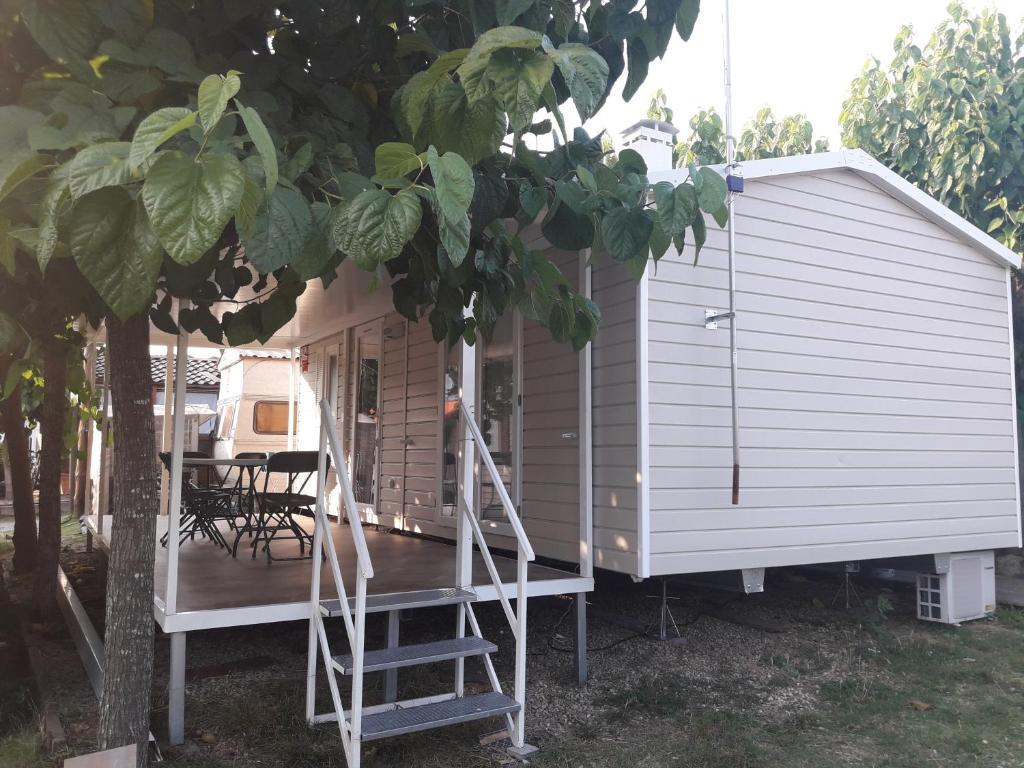 Camping Vila Village — Hotel in Lloret De Mar
