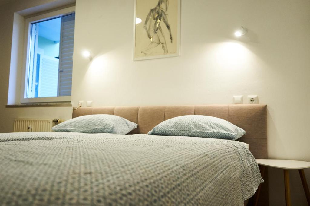 Modern apartment in the center of Ankaran photo