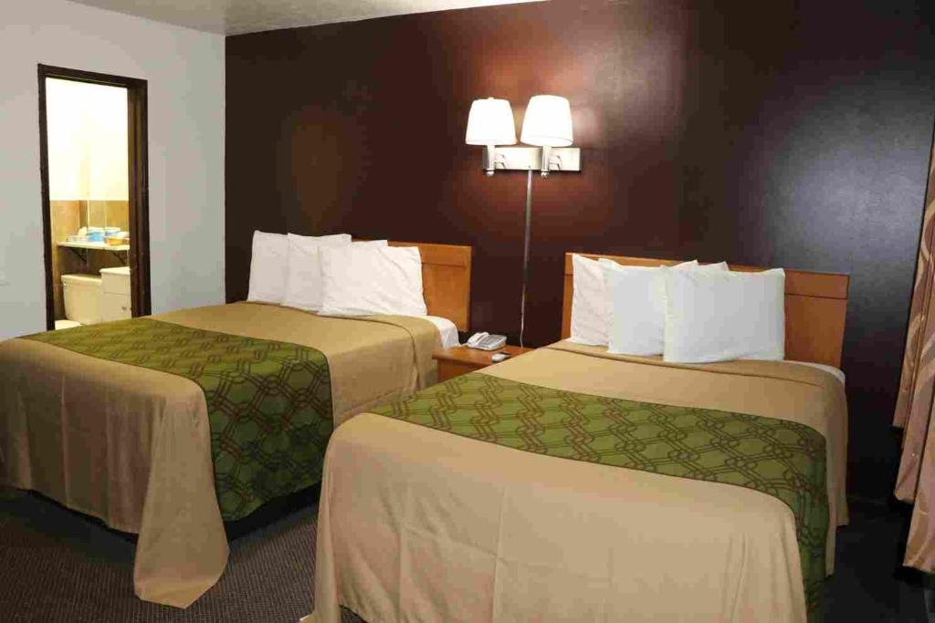 Western motel photo