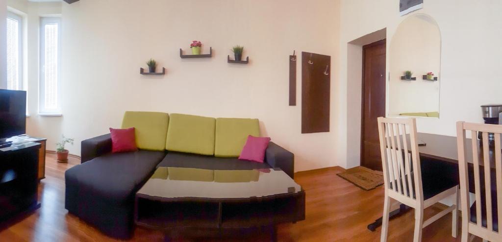 Studio Cathlyn — Hotel in Sofia