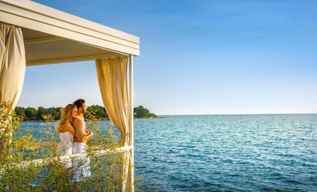 Amber Sea Luxury Village Mobile Homes — Hotel in Novigrad