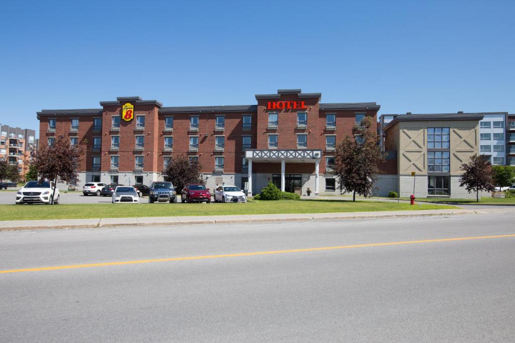 Super 8 By Wyndham Lachenaie/Terrebonne Photo 8