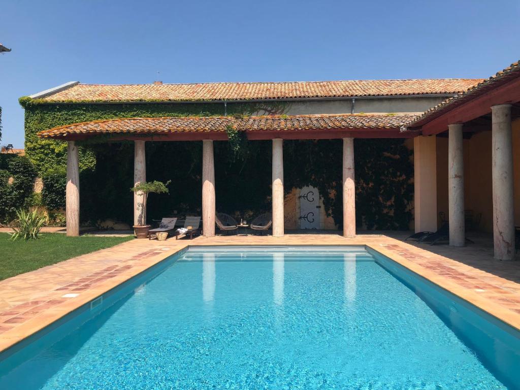Chateau de Paraza photo
