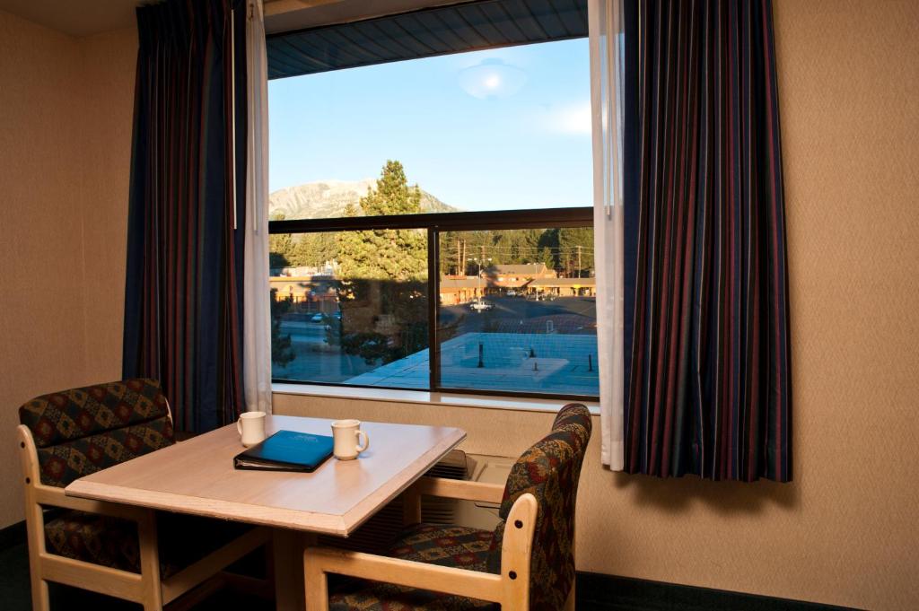 Shilo Inn Mammoth Lakes Photo 23