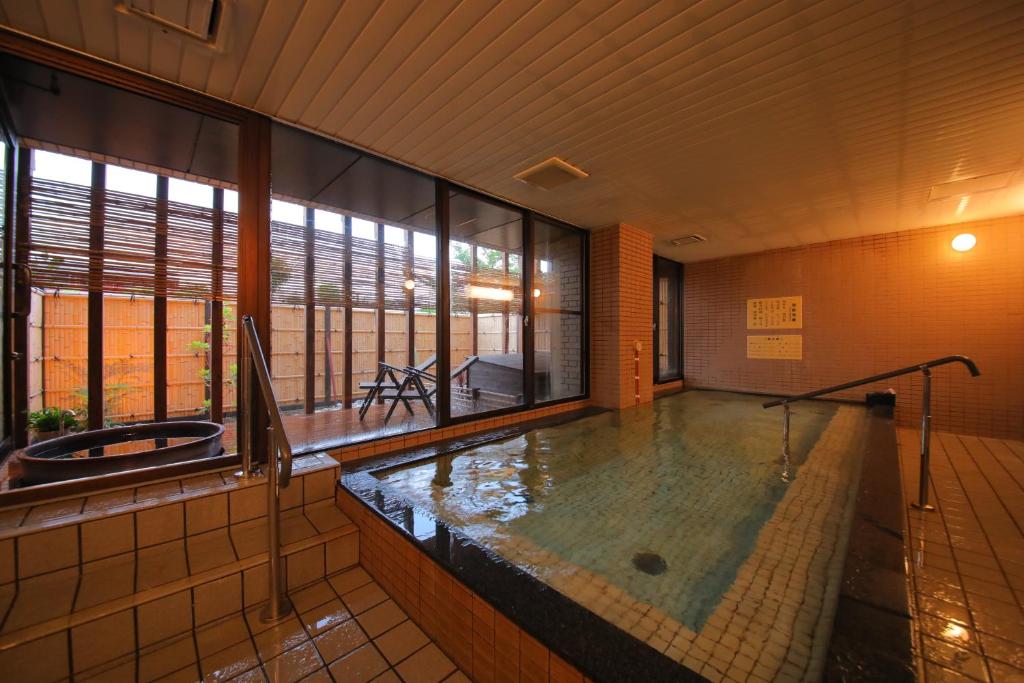 Hot spring bath, Green Hotel Yes Omihachiman in Omihachiman