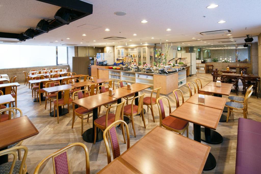 Restaurant, Day Nice Hotel Tokyo in Tokyo