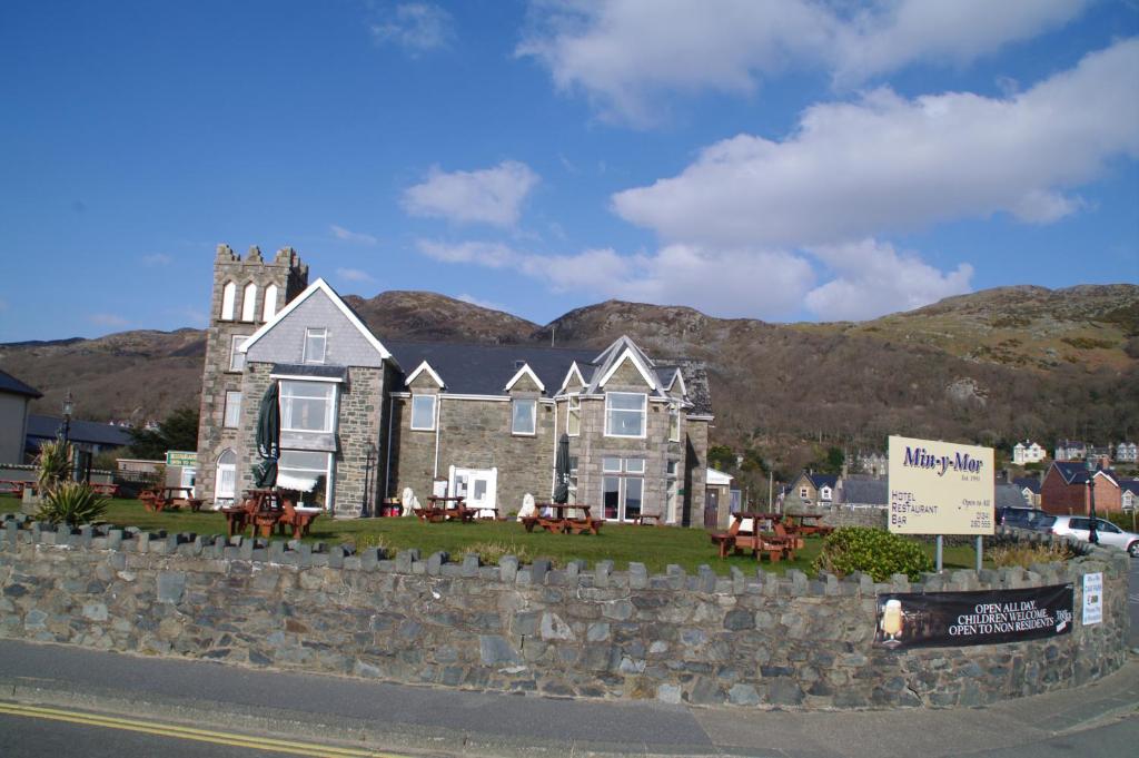 Bodowen Coach House in Barmouth, United Kingdom reviews, prices