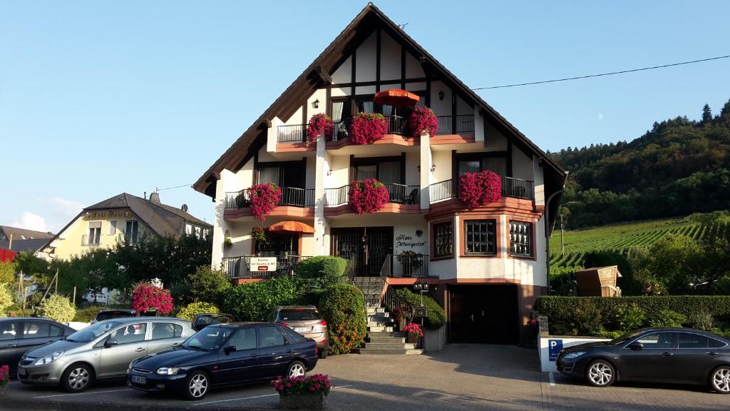 Haus Weingarten APPARTEMENTS-ZIMMER 전경