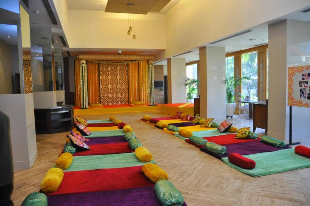 Banquet hall