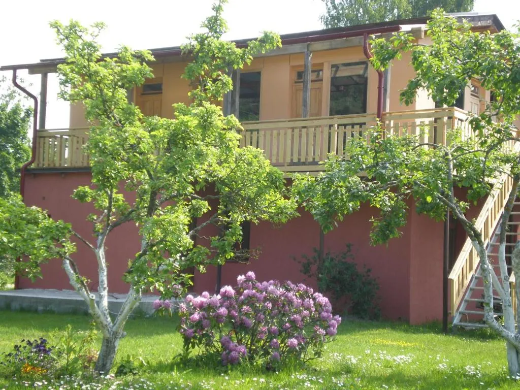 Guest House Vītoli, hotel in Kolka