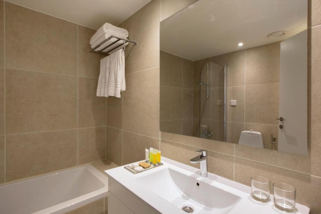 Venus Beach Hotel Photo 39