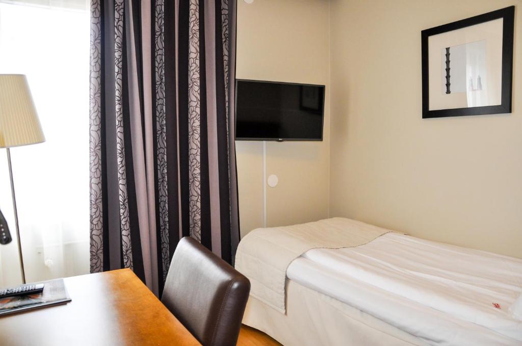 Best Western Plaza Hotel Photo 38
