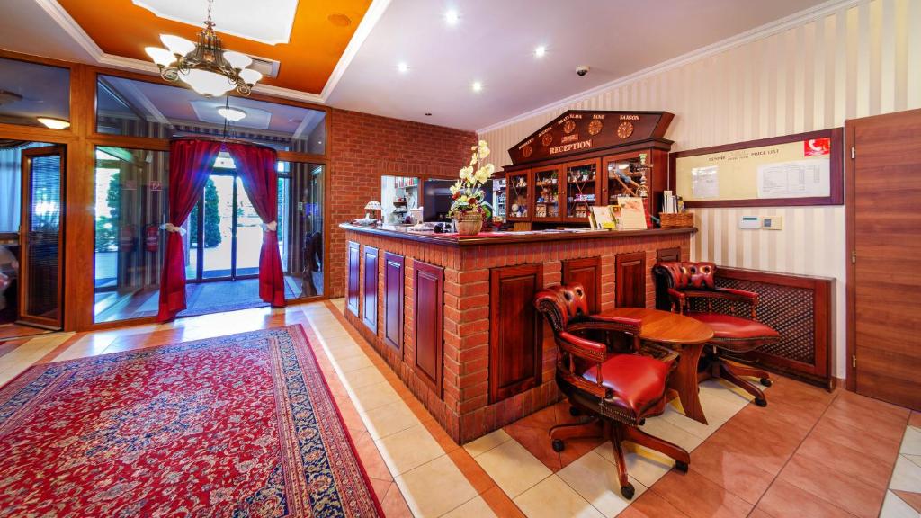 Hotel Tevel — Hotel in Sladkovicovo