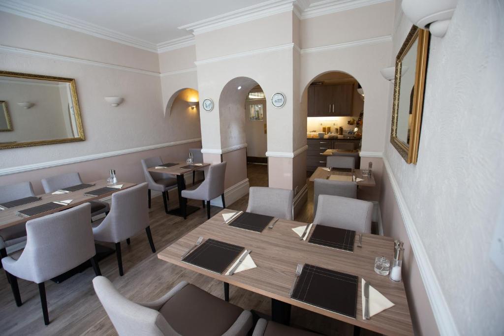 コーナー ハウス ガトウィック (Corner House Gatwick) 館内設備