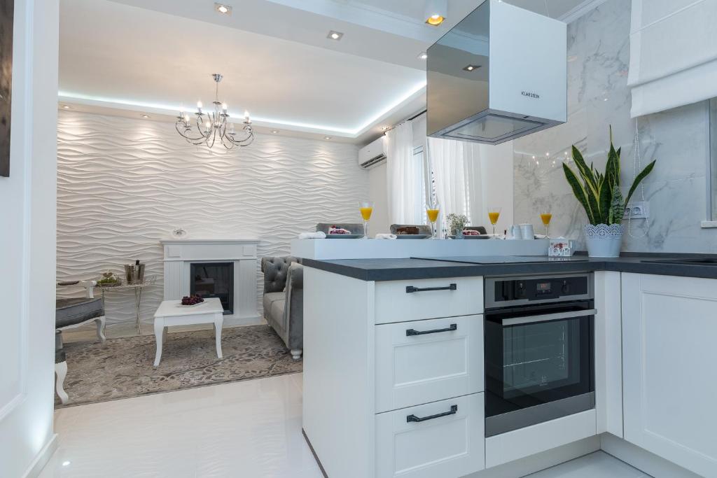 Francesca Baroque Apartment — Hotel in Zadar