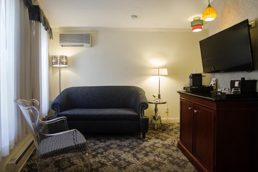 Chestnut Hill Hotel - Facilities image