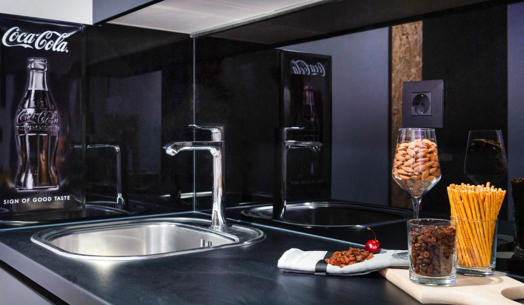 Split Industrial Design Rooms 전경