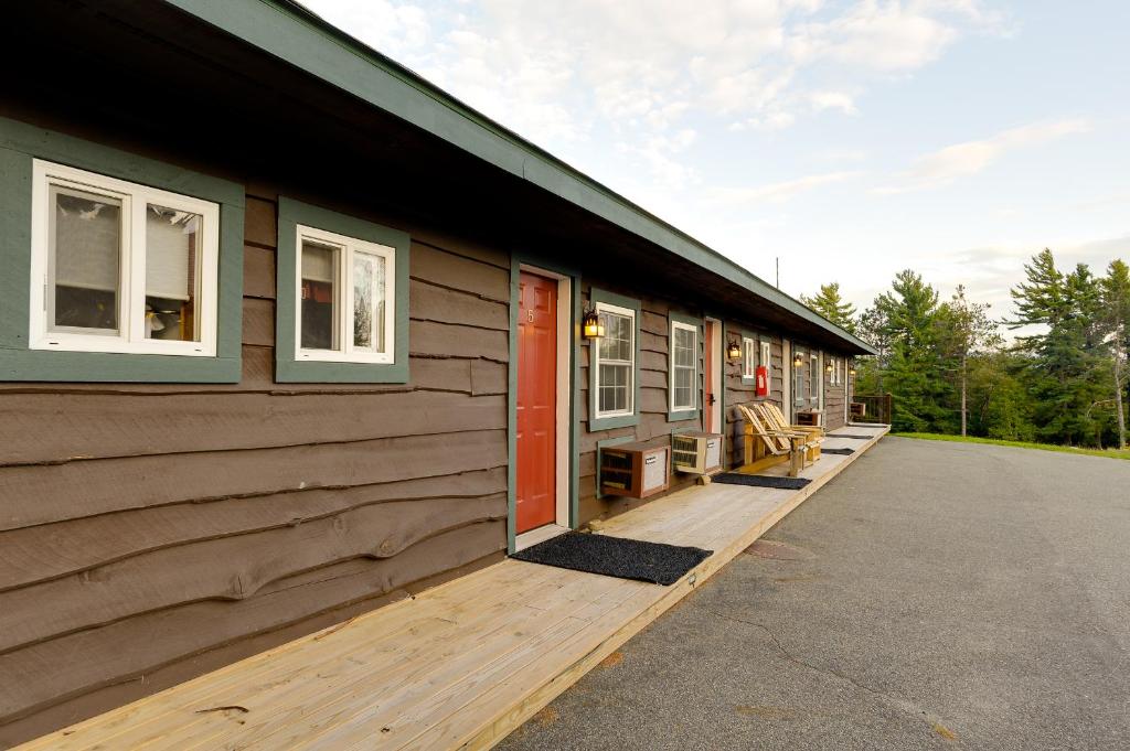 Cobble Mountain Lodge photo