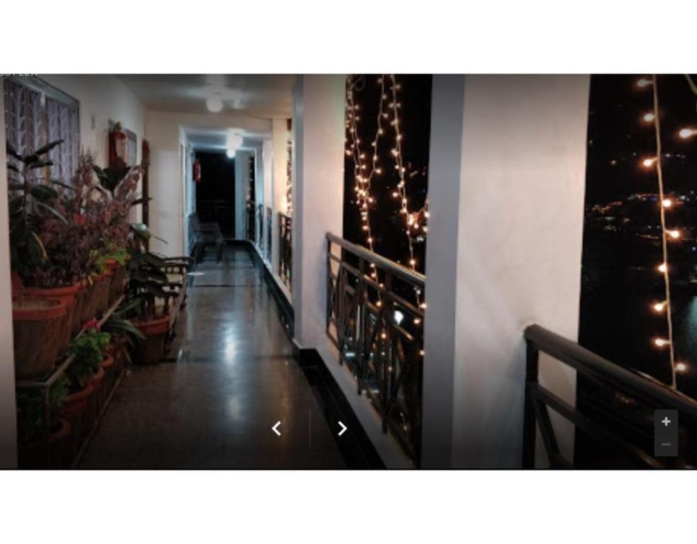 Deluxe Lake Facing Stay In Nainital photo