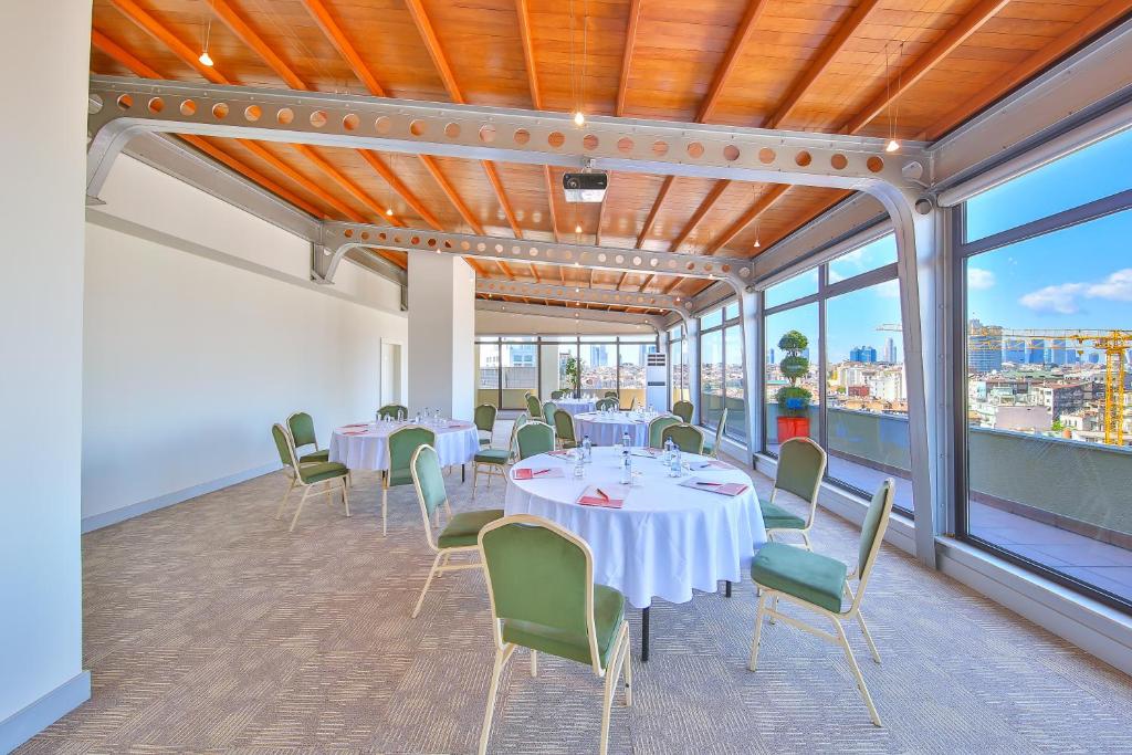 Ramada by Wyndham Istanbul Taksim