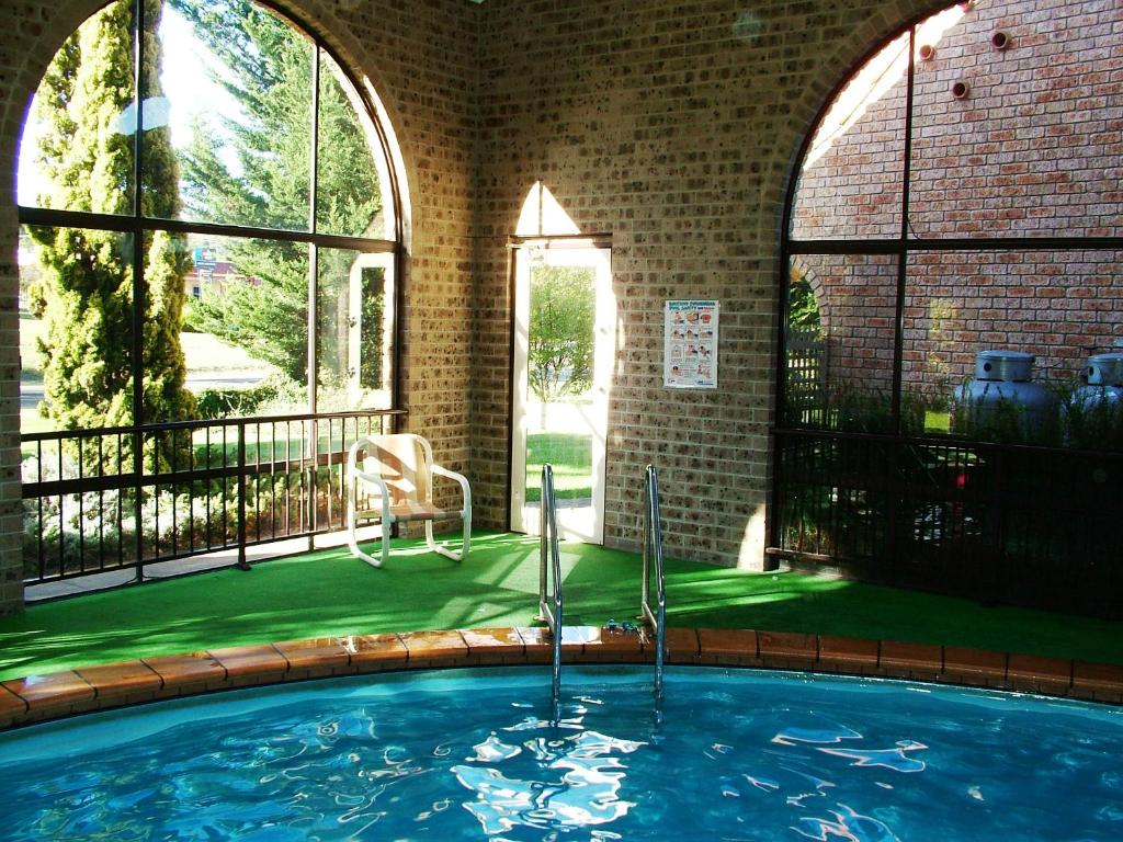 Idlewilde Town & Country Motor Inn photo