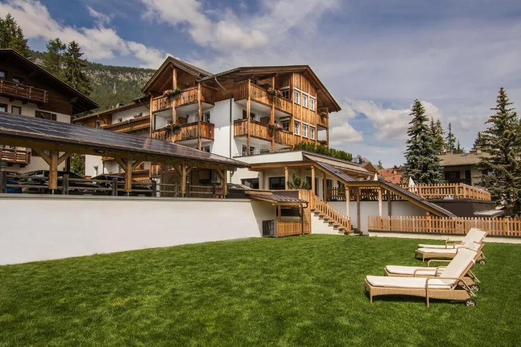 Pensione Camoscio, hotel in La Villa