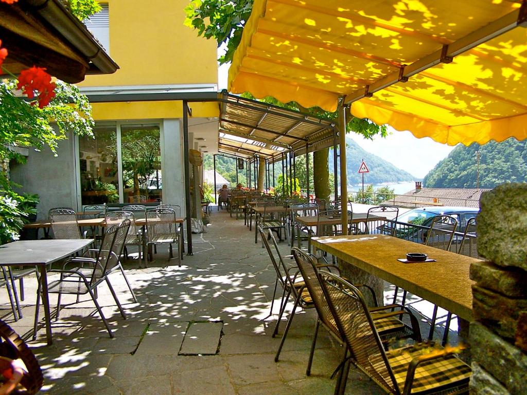 Hotel Pizzo Vogorno photo