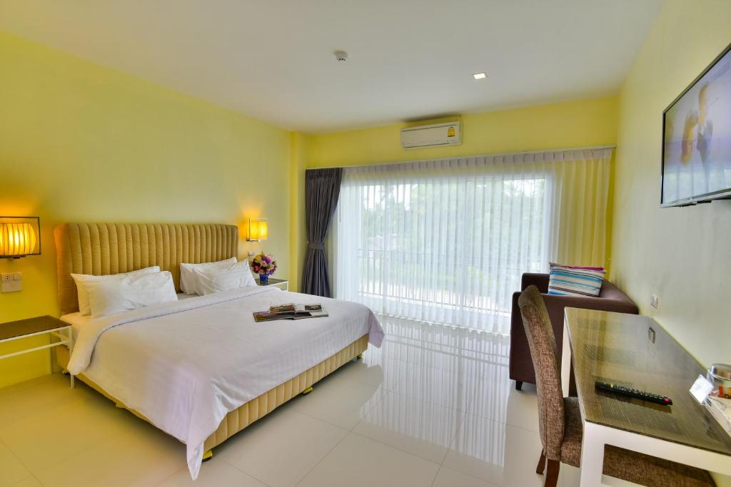 Southgate Residence Hotel