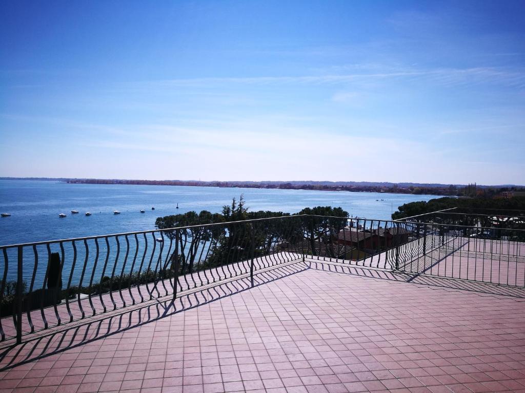 Hotel Mirabello — Beach in Sirmione, Lombardy